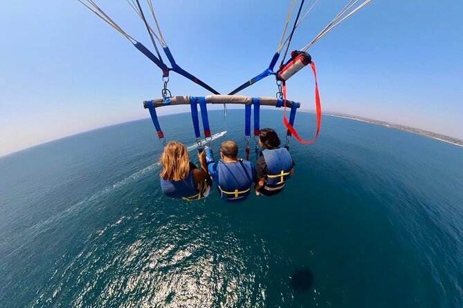 1 Hour Shared Parasailing Adventure in Oceanside - The first minutes: safety briefing and gear fitting
