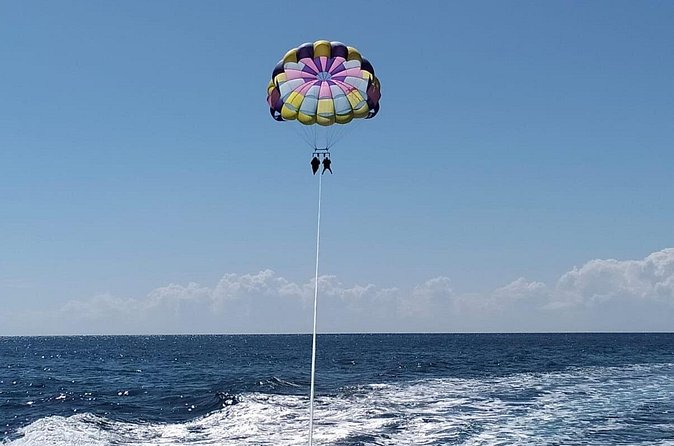 15-minute Private Parasailing Experience in Cozumel - What is included, and what you still need to arrange