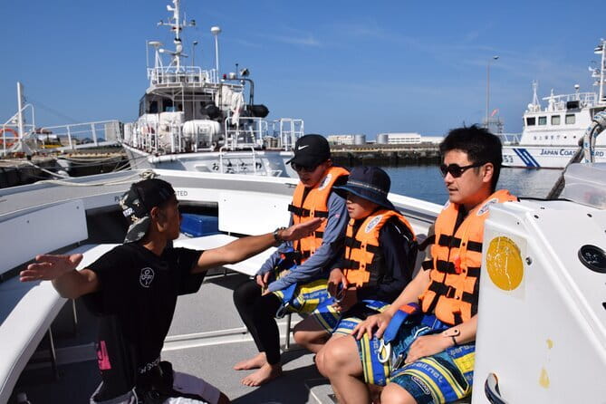 200m Parasailing Experience in Okinawa depart from Ginowan Marina - The Safety Briefing and Pairing Process