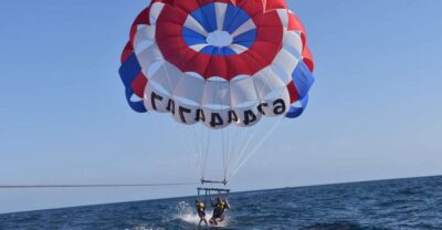Boat Trip and Parasailing Experience with Drink