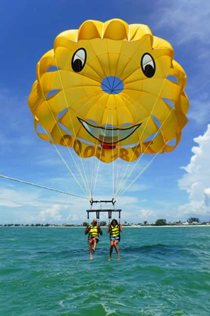 Anna Maria Island & Bradenton Beach Parasailing Tour - Tandem and triple flights for couples and families