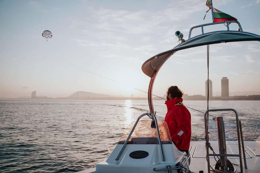 Barcelona: Guided Parasailing Experience - Getting ready on the rear platform