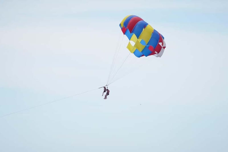 Barcelona: Parasailing magic flight and views above the sea - Key points before you book