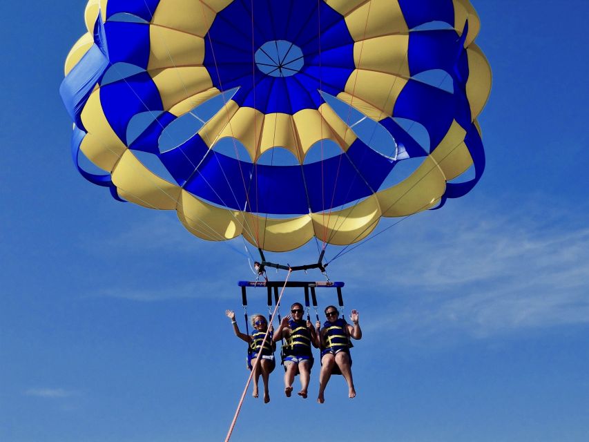 Barcelona: Small-Group Parasailing Experience - From Marina to Open Water in a Speedboat