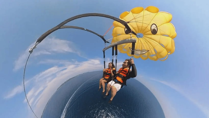 Boracay Parasailing with Insta 360 - Who will enjoy this most
