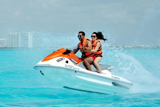 Cancun Combo Adventure: 4 Reef Snorkeling Stops & Parasailing - The guide and safety setup