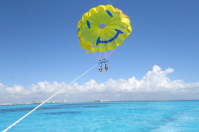 Cancun Seaside Parasailing and Jet Sky Combo - Parasailing up to 260 feet above Cancun
