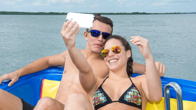 Cancún: Skyrider Parasailing Experience - Weather can change the plan