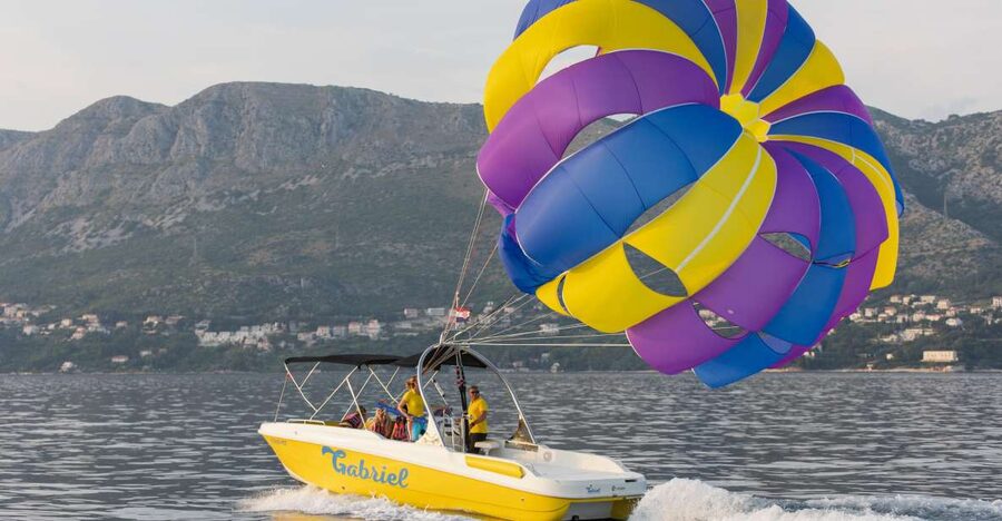 Cavtat: Parasailing - Safety, equipment, and the crew