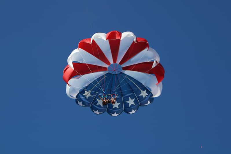 Clearwater Beach: Chute Em Up Parasailing Adventure - Meeting the boat at Clearwater Marina