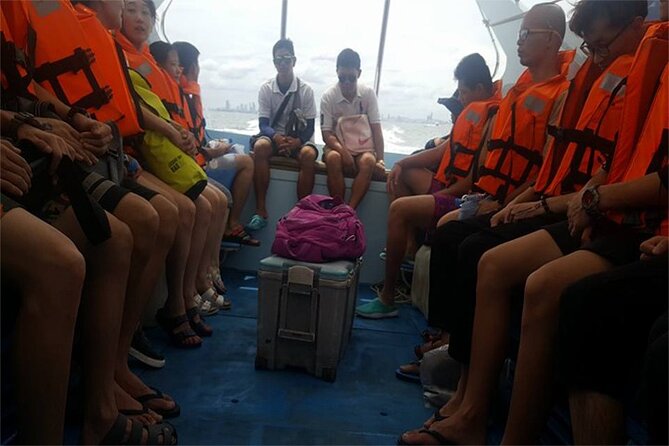 Coral Island speed boa-Parasailing and others activities choice - Thai lunch from noon to 1 p.m.
