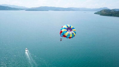 Coron: Parasailing Experience