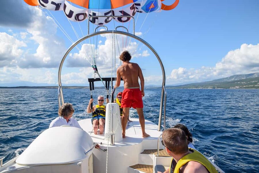 Crikvenica: Parasailing Experience Over the Adriatic Sea - Ten minutes above the Adriatic