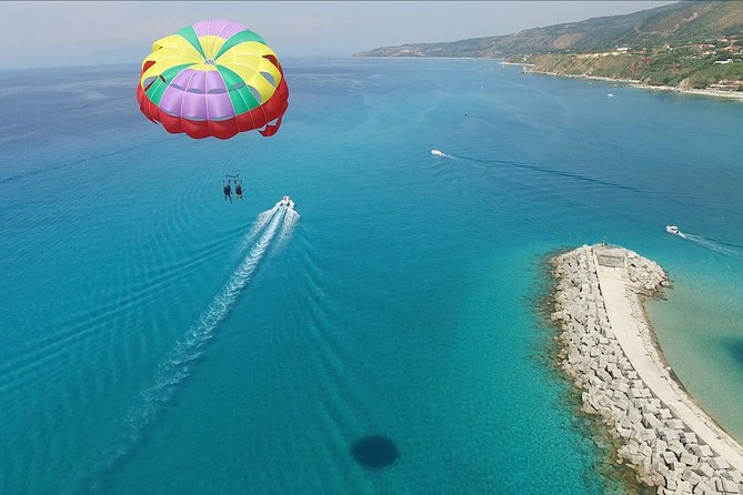 Double Parasailing flight to Tropea in Small Group - Why parasailing fits a Tropea beach day