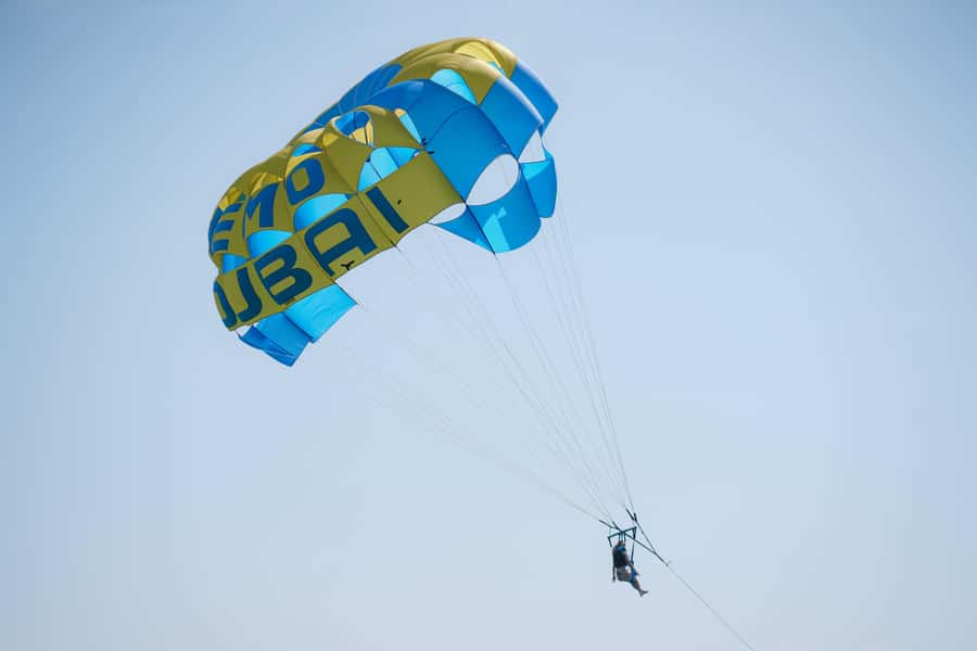Dubai: Burj Al Arab Parasailing, Ice Cream, Pics, and Videos - What the $67 price gets you