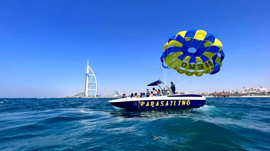 Dubai: Burj Al Arab Parasailing, Ice Cream, Pics, and Videos - The small details that make the outing easier