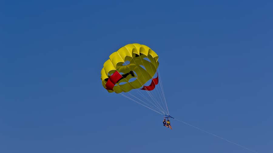 From Sharm El-Sheikh: Sharm El-Maya Parasailing Adventure - Who will enjoy this most