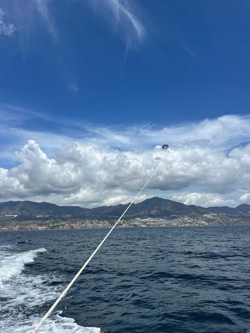 Fuengirola: Best luxury parasailing in Fuengirola - Flying 250 meters above the Mediterranean