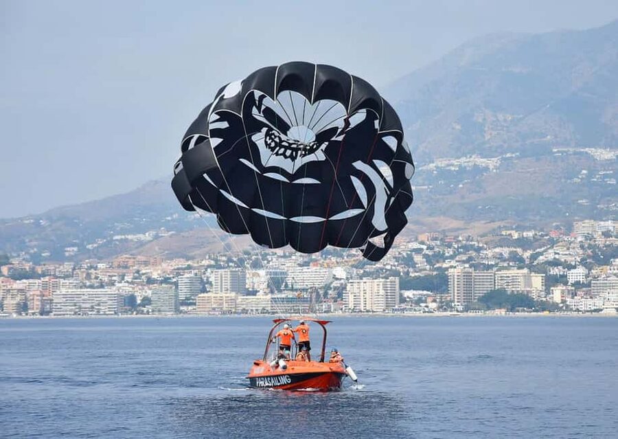 Fuengirola: The Best Parasailing Experience in Fuengirola - Check-in at the Fuengirola port