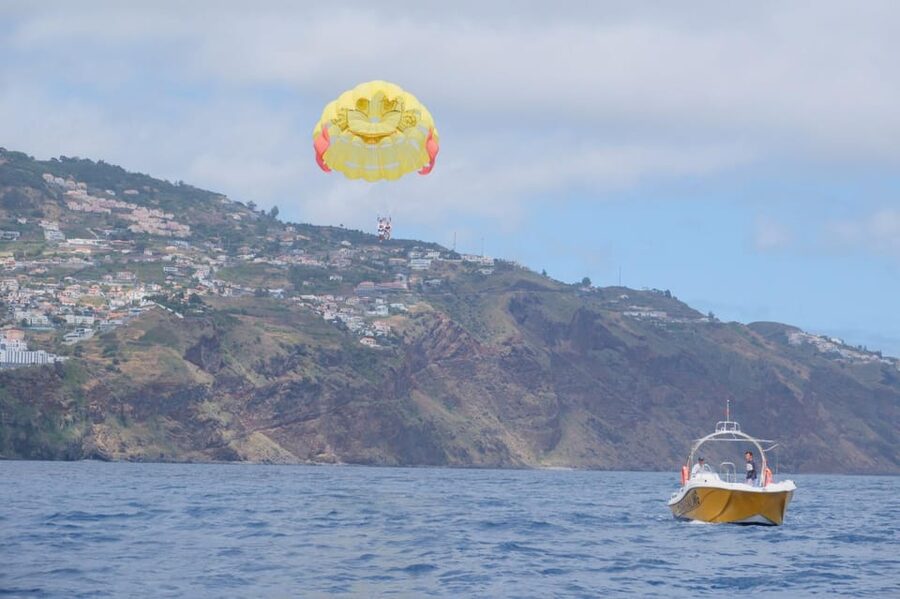 Funchal: Parasailing Tour on the Coast of Madeira Island - A calm thrill, not a rough-water adventure