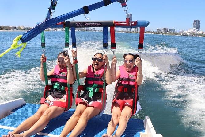 Gold Coast Parasailing – Tandem & Triple Flights - Tandem or triple flight: who should share it?