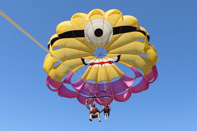 Gold Coast & Surfers Paradise - Parasail & V8 Jetboat Combo - Who will get the most from this combo?