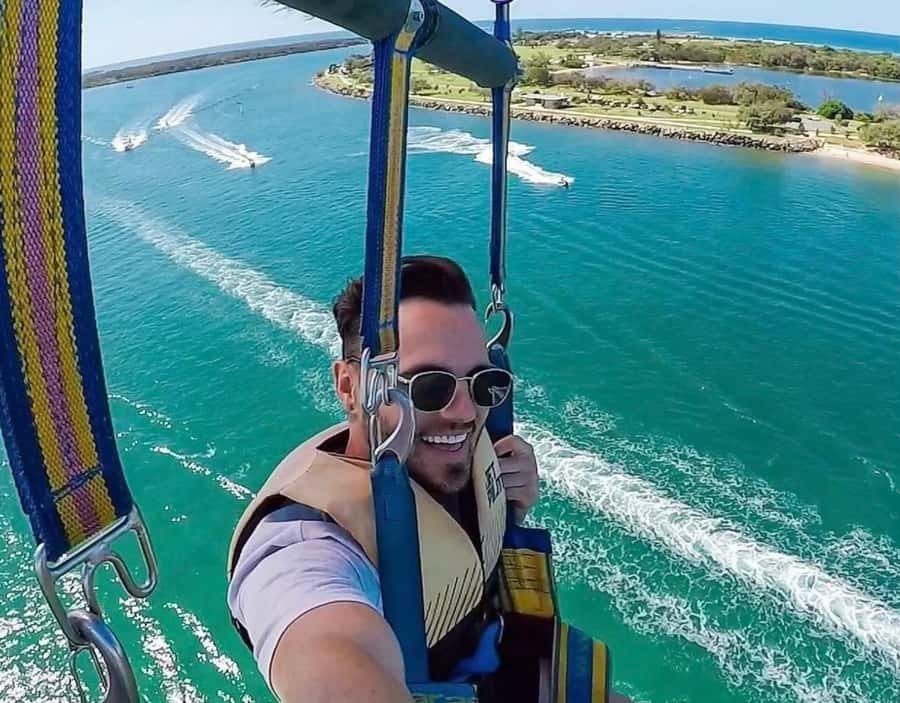Gold Coast: Surfers Parasailing with Free Photos - Free Photos Add Real Value