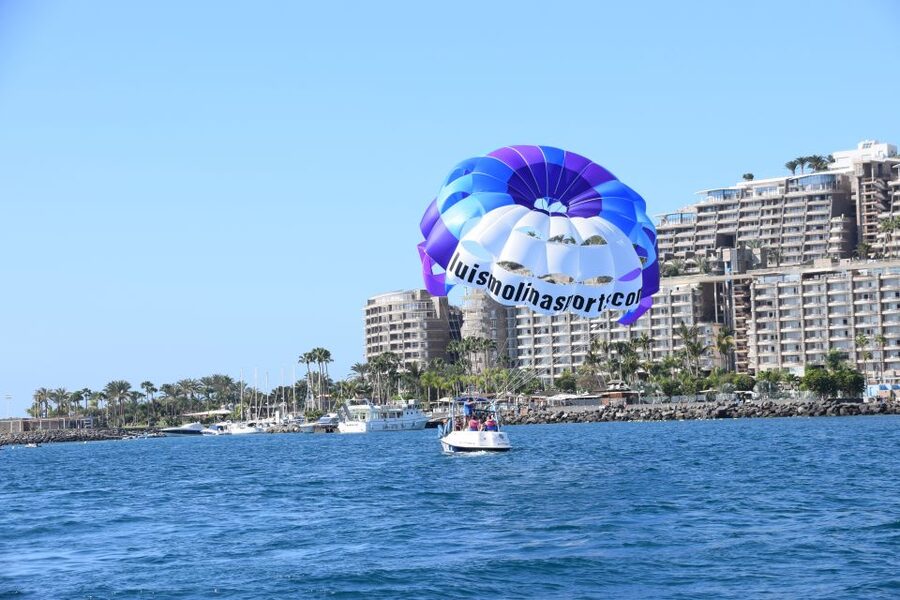 Gran Canaria: 1 to 3 Person Parasail over Anfi Beach - What this Anfi Beach flight is really like