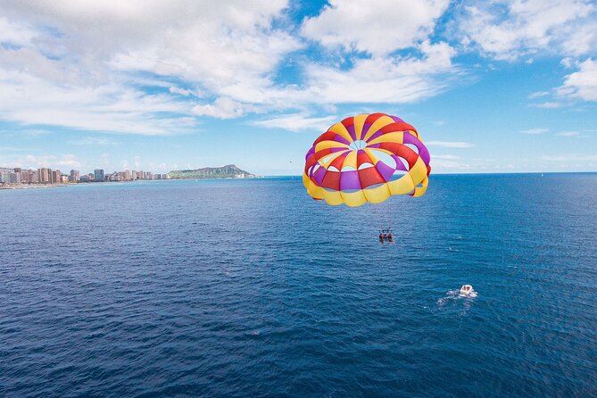 Half-day Tour in Diamond Head Sunrise and Parasail - From the crater to Kewalo Basin