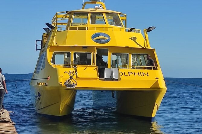 Hula Hula Island by Catamaran with Parasailing Fly - Hurghada - Snorkeling after the first hour at sea