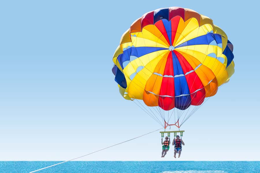 Hurghada: Parasailing Adventure on the Red Sea - Flying alone, together, or with children in mind