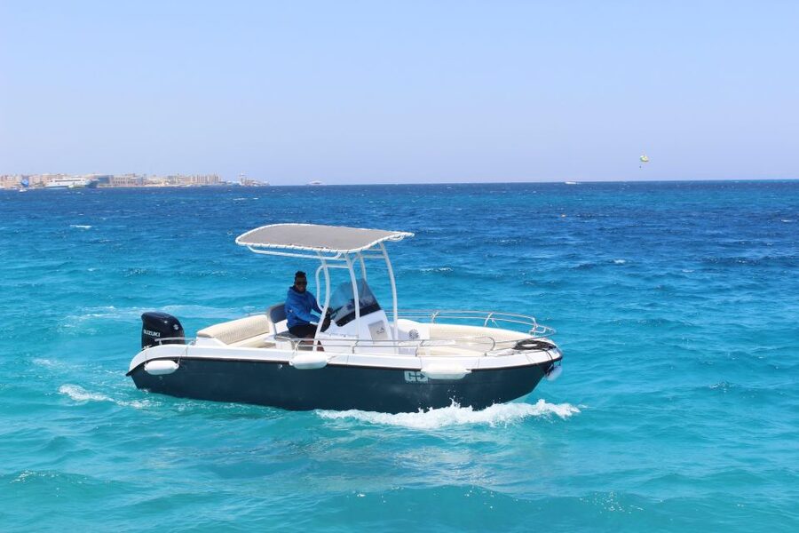 Hurghada: Speedboat Parasailing Adventures & Hotel Pick up - Two snorkeling stops, but only with the right package
