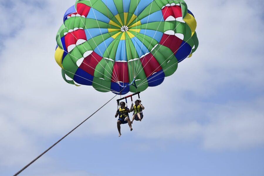 Lanzarote: Parasailing Adventure in Puerto del Carmen - Is $65 good value for 10 minutes?