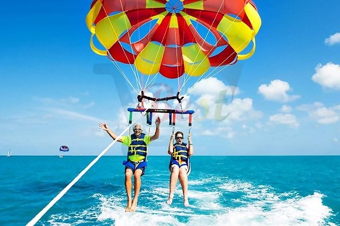Marvelous Ile aux Cerf island: Speed Boat, Parasailing, Lunch & GRSE waterfall - Grand River South East waterfall by boat