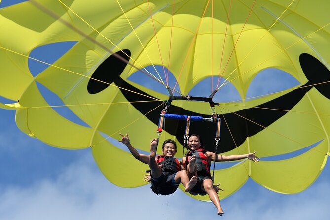 Maunalua Bay Higher Flyer Parasailing Adventure - What happens during the six-minute tandem flight
