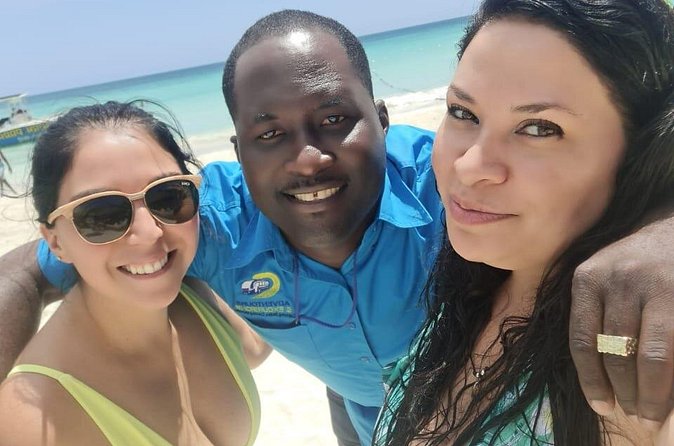 Negril Seven Mile beach, Catamaran Cruise ,Parasailing,with Sunset at Ricks Cafe - Parasailing for the main burst of excitement