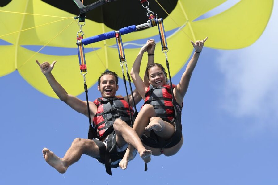 Oahu: Parasail on Maunalua Bay with Diamond Head Views - Who will enjoy this most