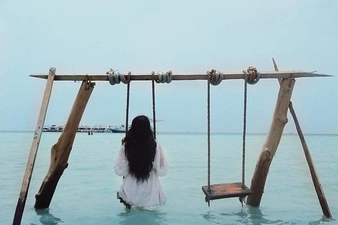 Orange bay Island and Parasailing, Snorkeling, & Water Sports, Lunch - Hurghada - Snorkeling with guides and flotation support