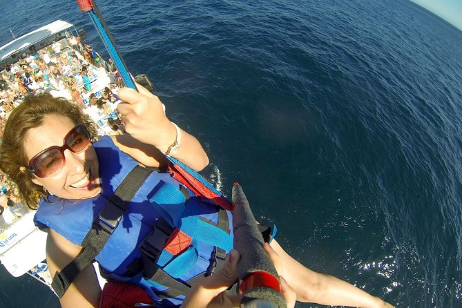 Outdoor Adventure: Parasailing in Los Cabos - Meeting at the Cabo marina