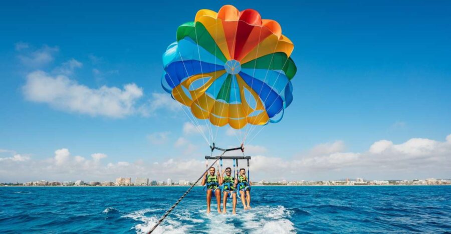 Palma Bay: Parasailing Experience - Getting ready on the boat