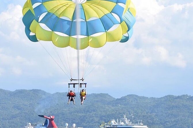 Parasailing activity in Montego Bay with lunch and transfer - A Short Montego Bay Outing With More Than Parasailing