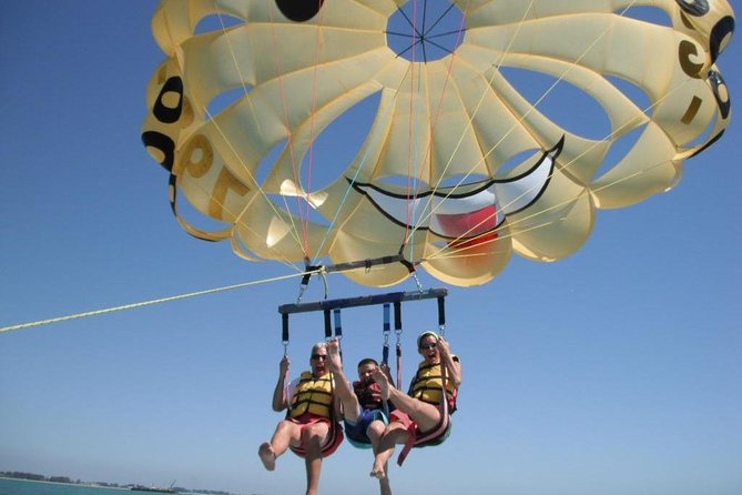 Parasailing Adventure above the Gulf of Mexico - Key Things to Know Before You Fly