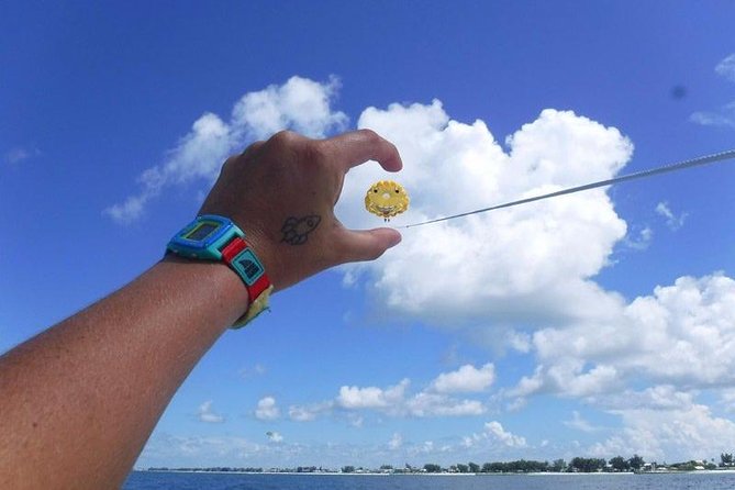 Parasailing Adventure above the Gulf of Mexico - A Small Boat Group Makes a Difference