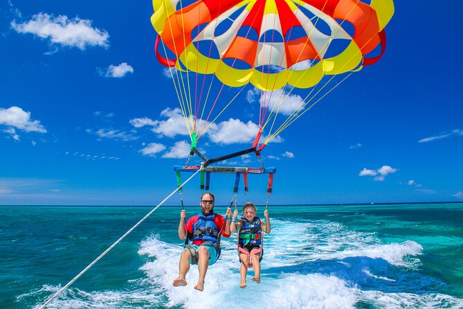 Parasailing Adventure Aruba - A calm ride with a little birthday energy