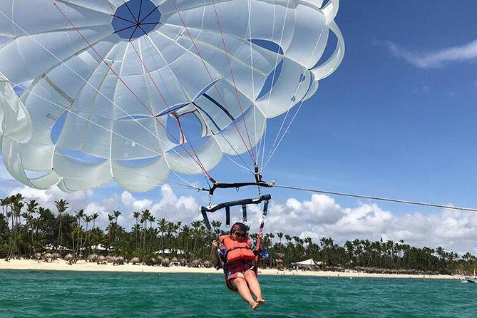 Parasailing Adventure in Punta Cana - What happens from hotel pickup to the beach