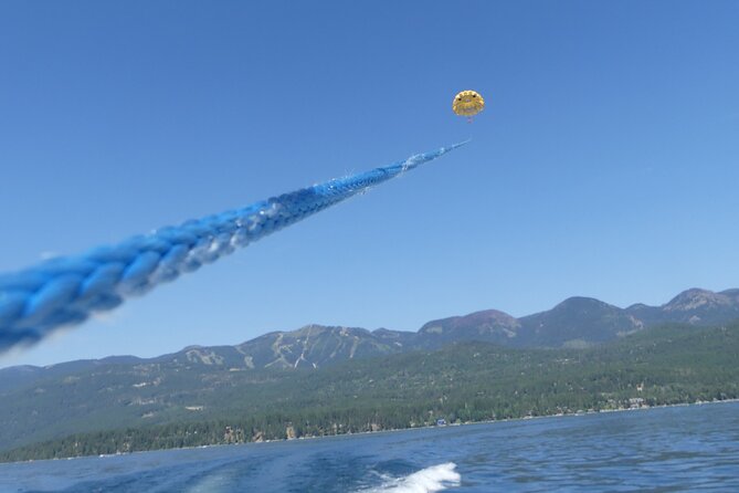 Parasailing Adventure Over Flathead Lake - A safety briefing made for first-timers