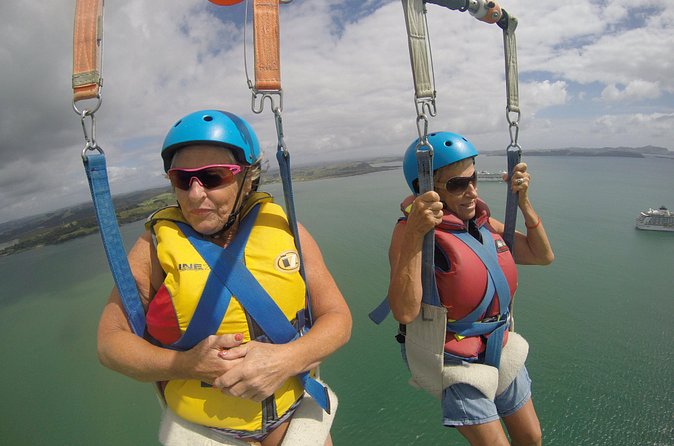 Parasailing Adventure Over the Bay of Islands - Timing, meeting points, and a few practical cautions
