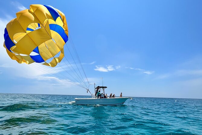Parasailing along Fort Lauderdale Beach - Taking off from Fort Lauderdale Beach