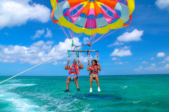 Parasailing and Photography Session Experience - Reaching 400 to 600 feet above Aruba