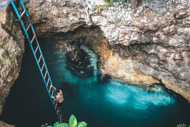 Parasailing, Blue Hole Mineral Spring, Seven Mile Beach - Parasailing above Negril’s coast